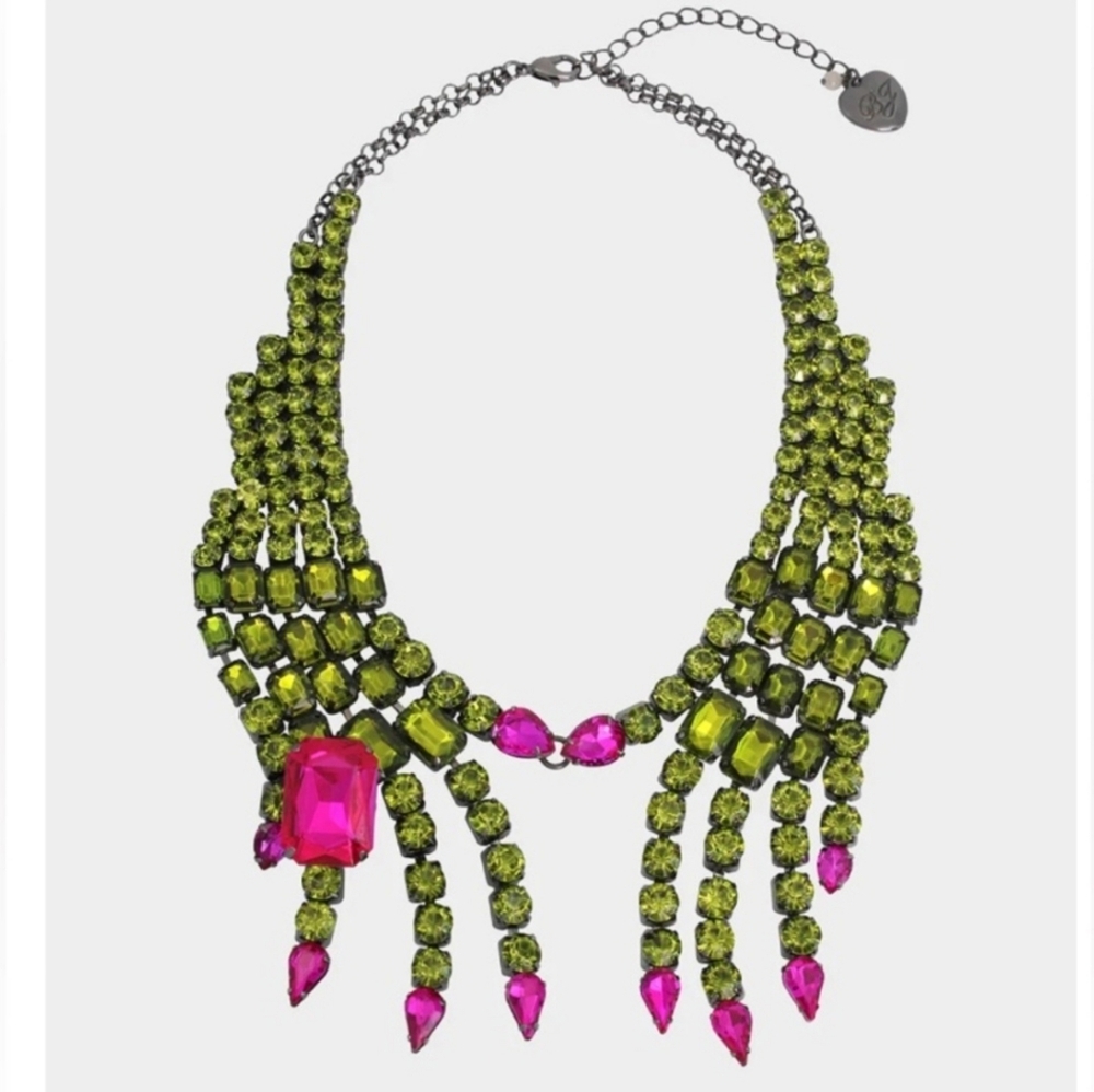 👉✨️ Betsey Johnson rich witch Green Bib  Necklace